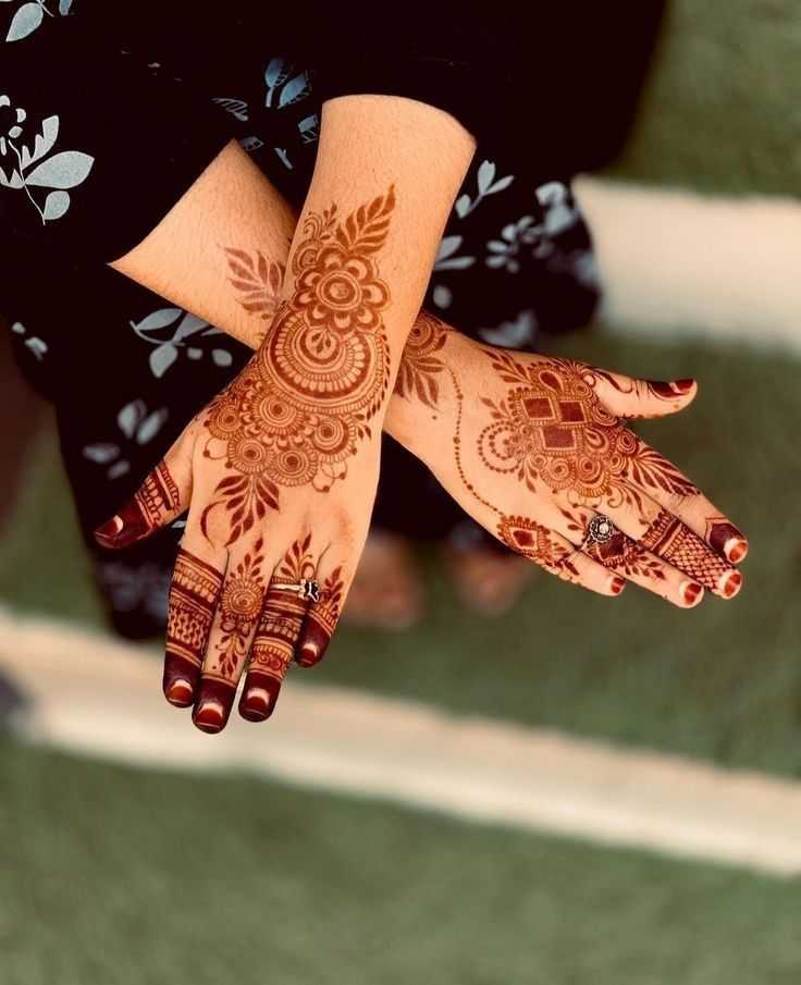 Mehndi Design Photos