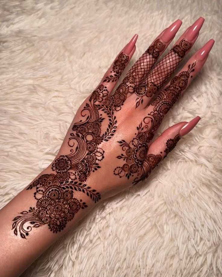 Mehndi Design Photos