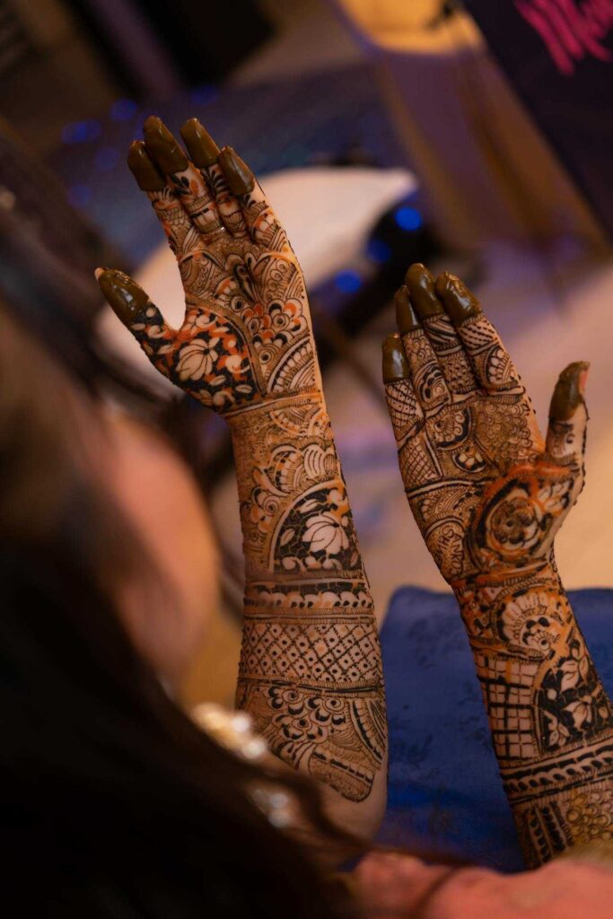 Mehndi Design Photos