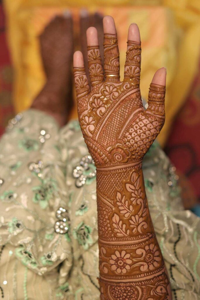 Mehndi Design Photos