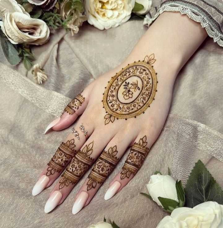 Mehndi Design Photos