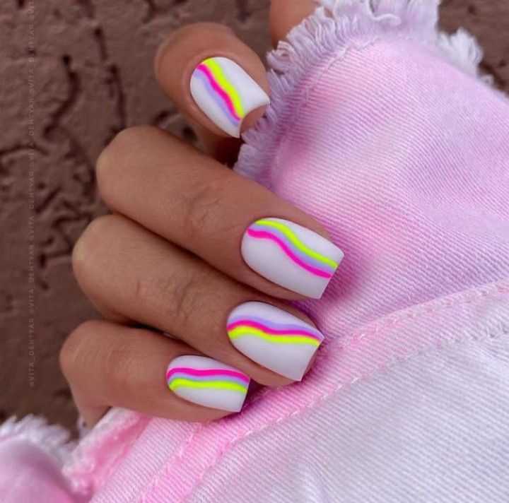 summer vacy nails