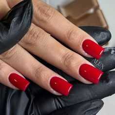 Red nails