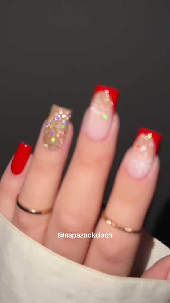 Red nails