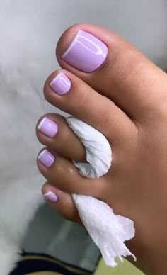 Red nails 23