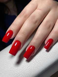 Red nails