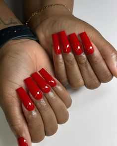 Red nails