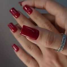 Red nails